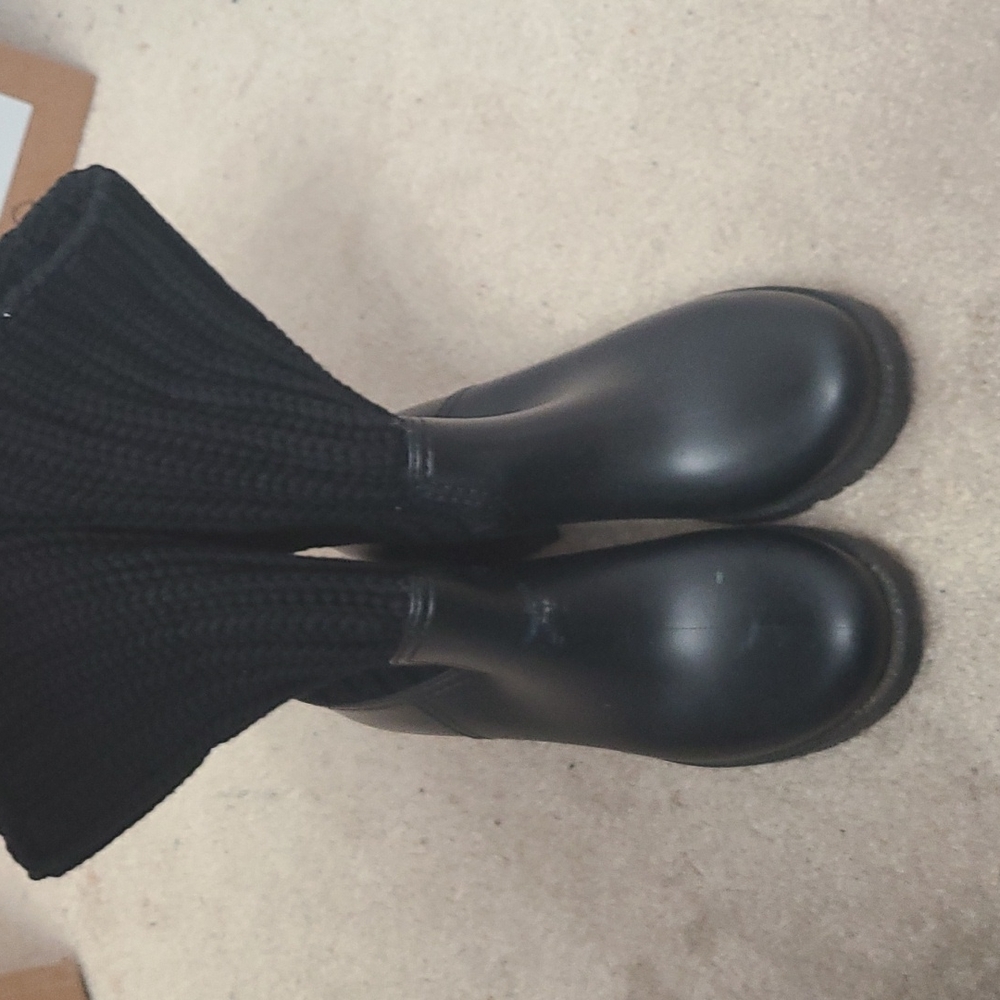 Moncler Ribbed Rubber Boots - Picture 10 of 12